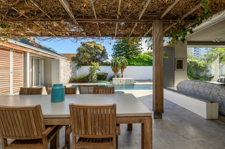 4 Bedroom Property for Sale in Summerstrand Eastern Cape